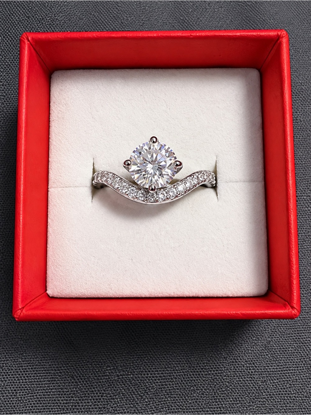 1 CT Moissanite Swirl Engagement Ring – Size 6 – Silver Plated